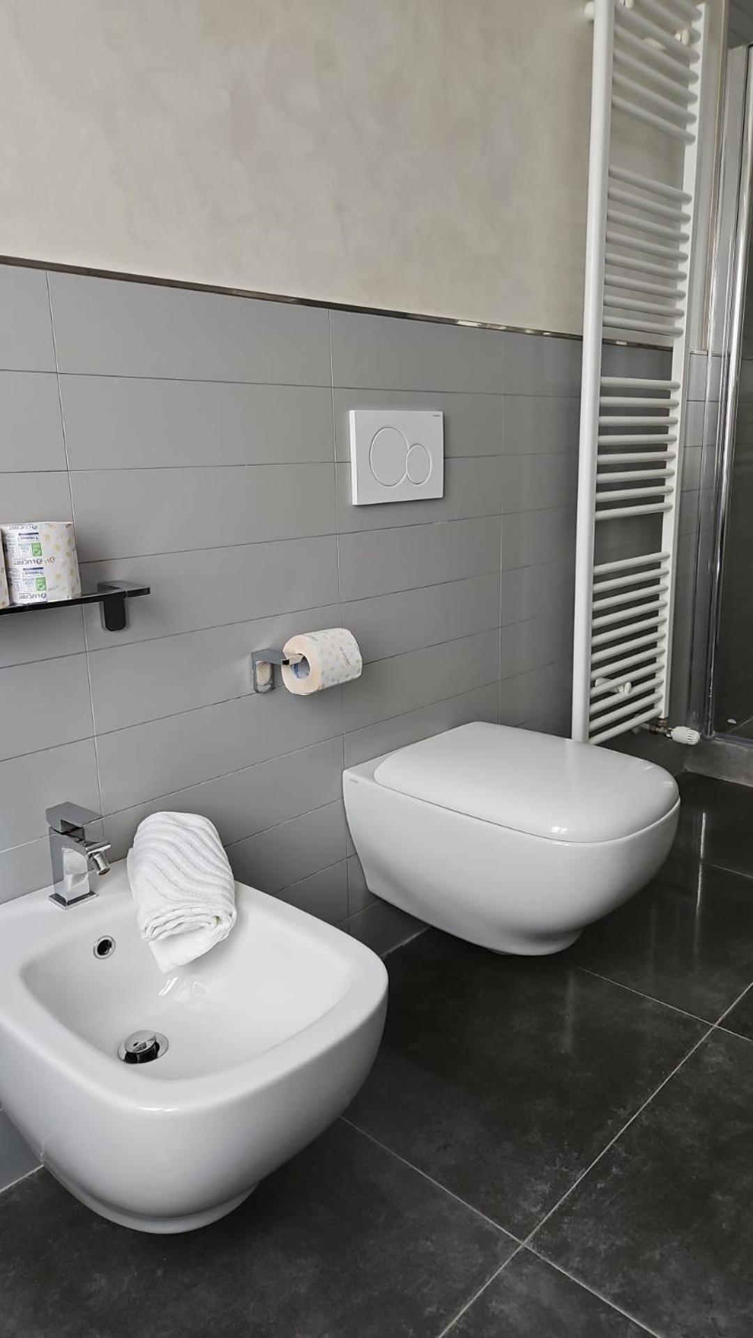 Prima Fila Premium Guest House Sanremo Bagian luar foto