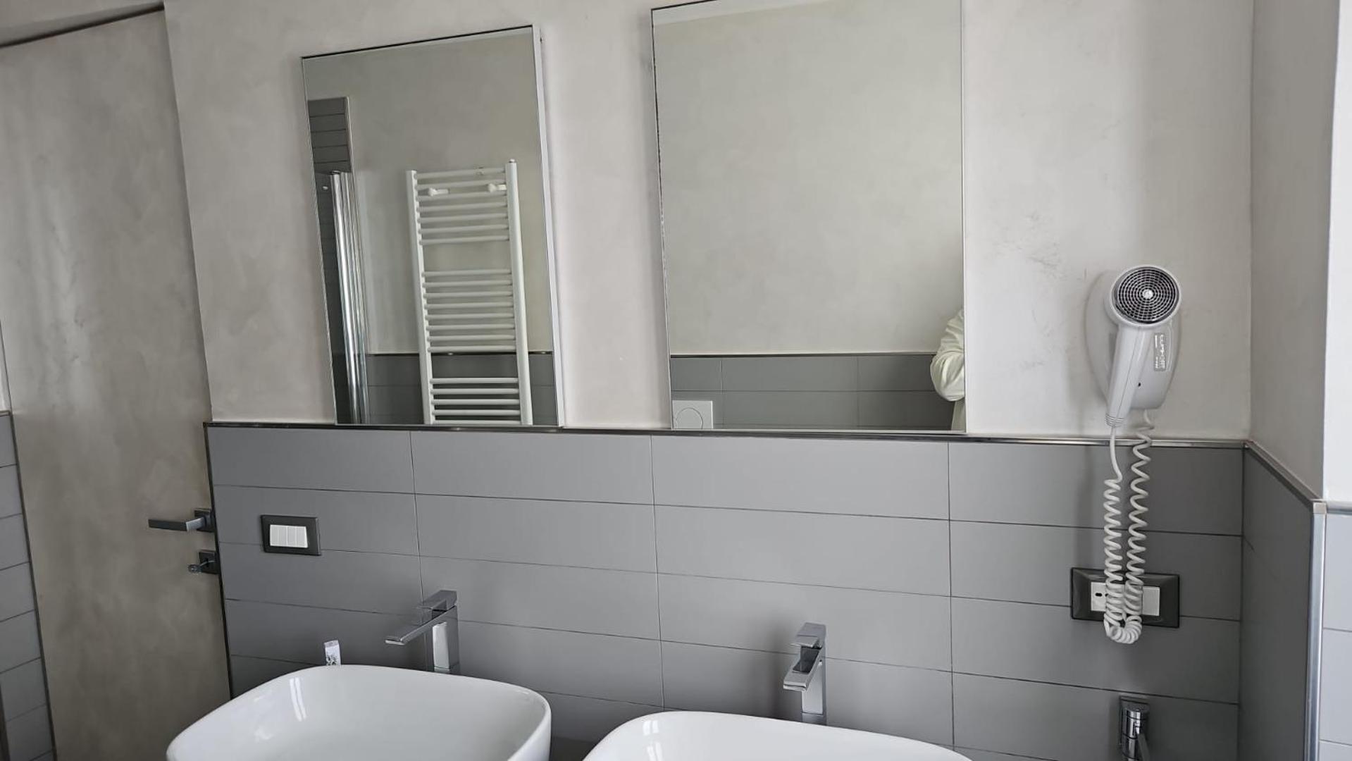 Prima Fila Premium Guest House Sanremo Bagian luar foto