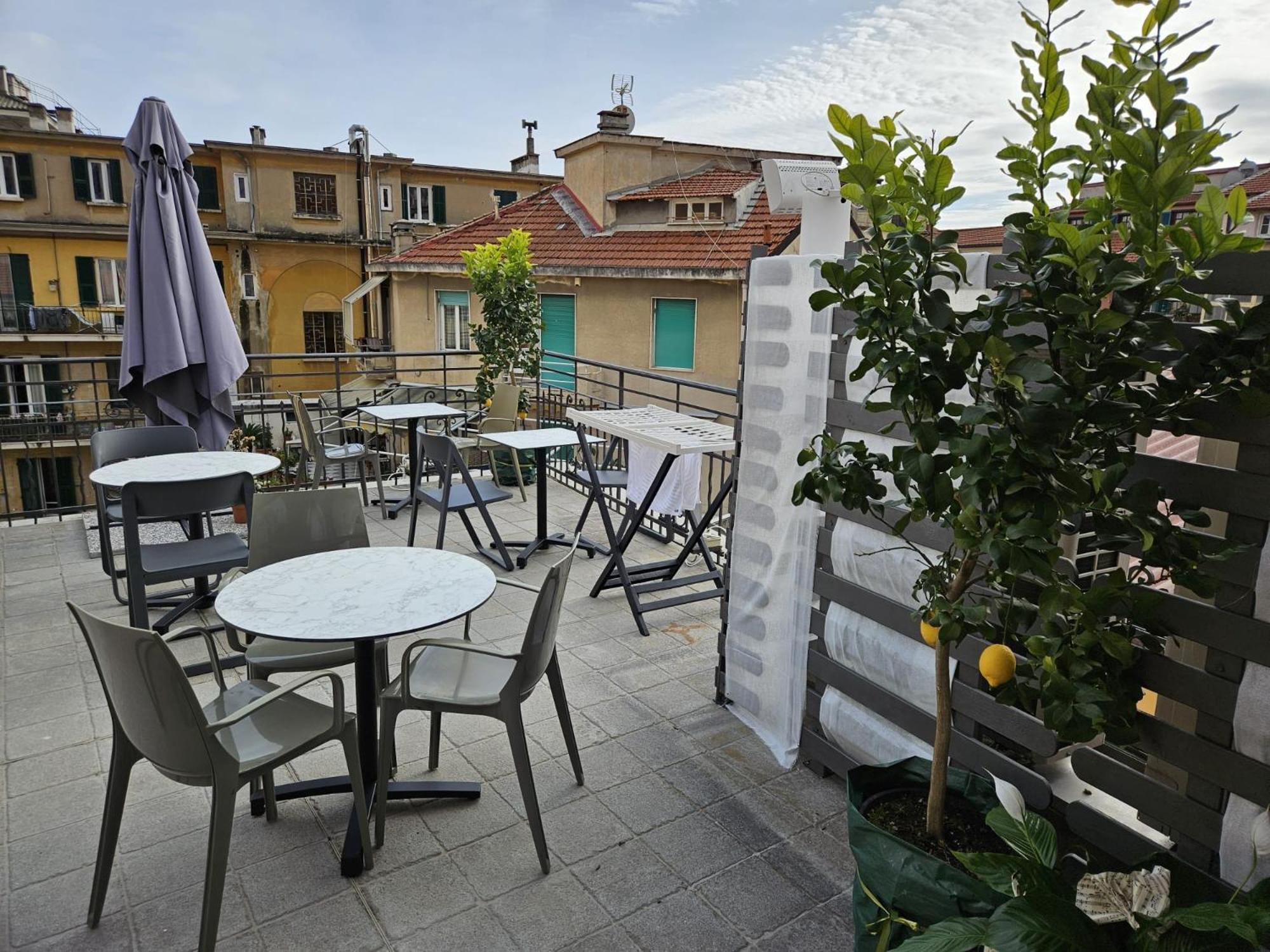 Prima Fila Premium Guest House Sanremo Bagian luar foto